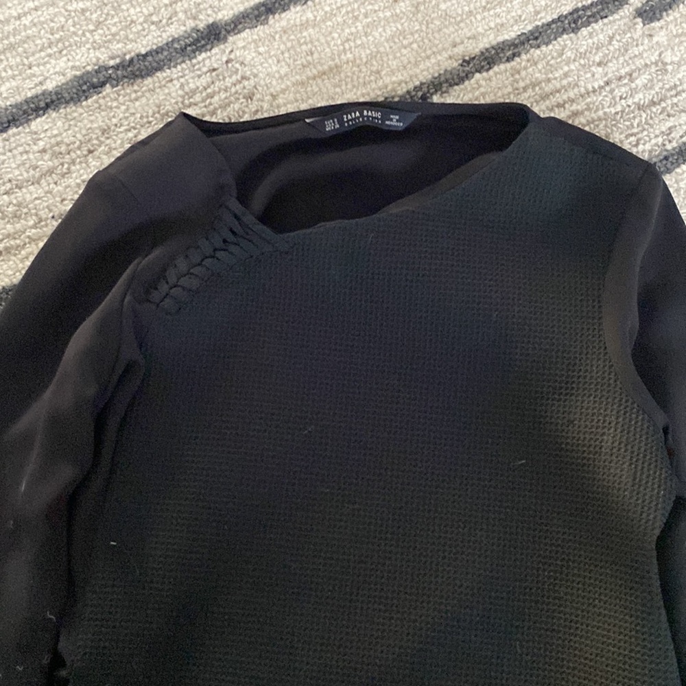 Black Womens Long Sleeve Crewneck Tee
